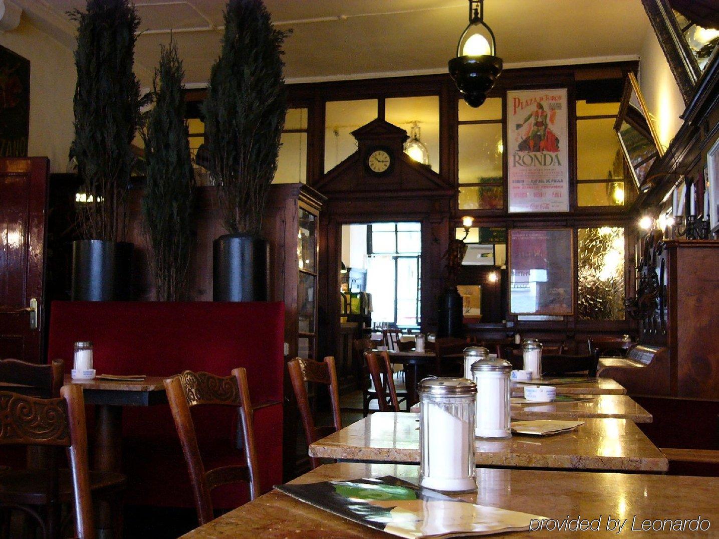 Hotel Orphee - Grosses Haus レーゲンスブルク レストラン 写真