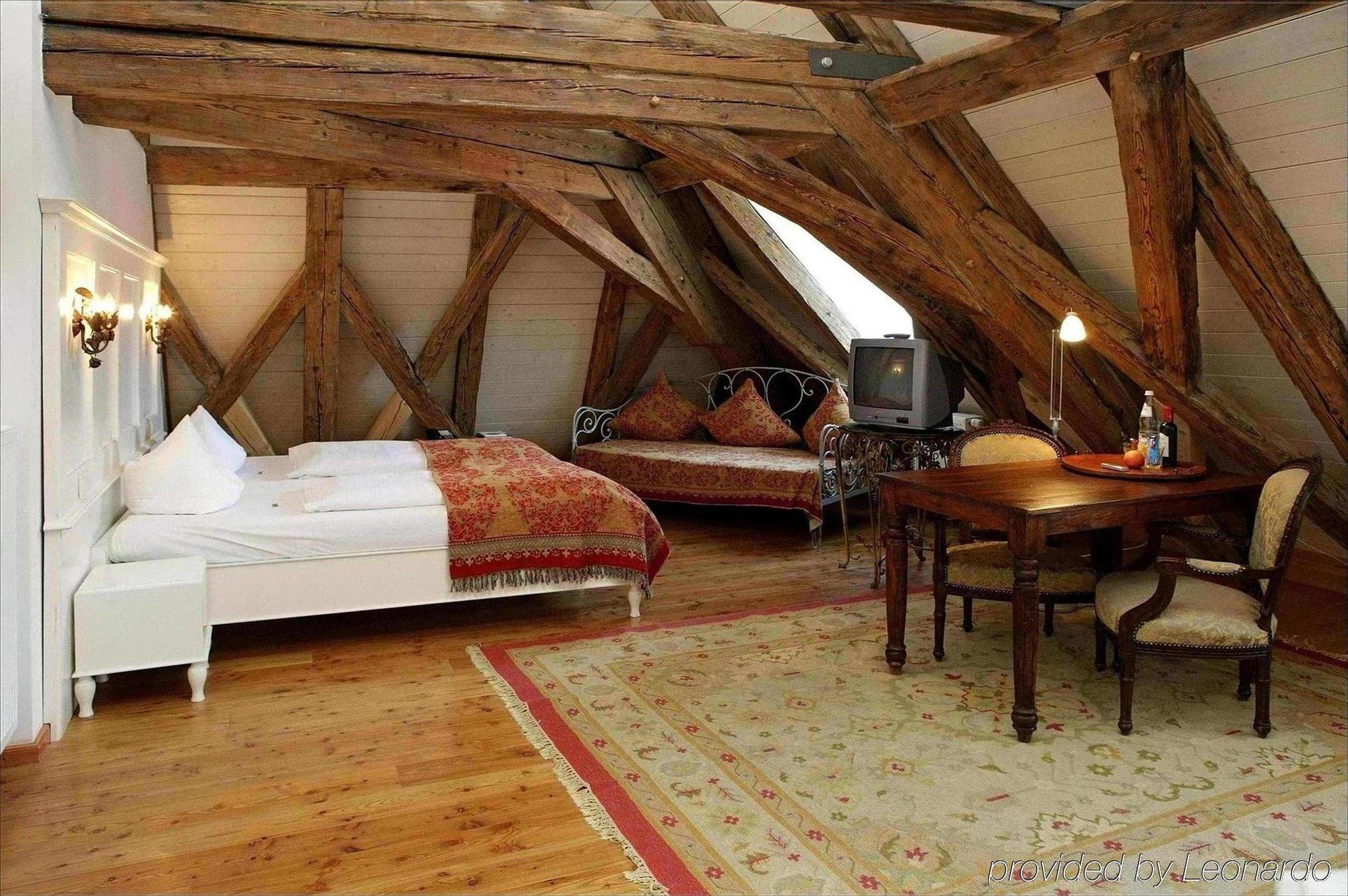Hotel Orphee - Grosses Haus レーゲンスブルク 部屋 写真