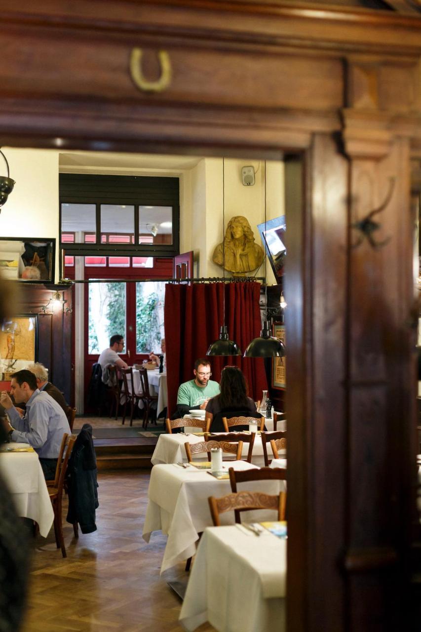 Hotel Orphee - Grosses Haus レーゲンスブルク エクステリア 写真