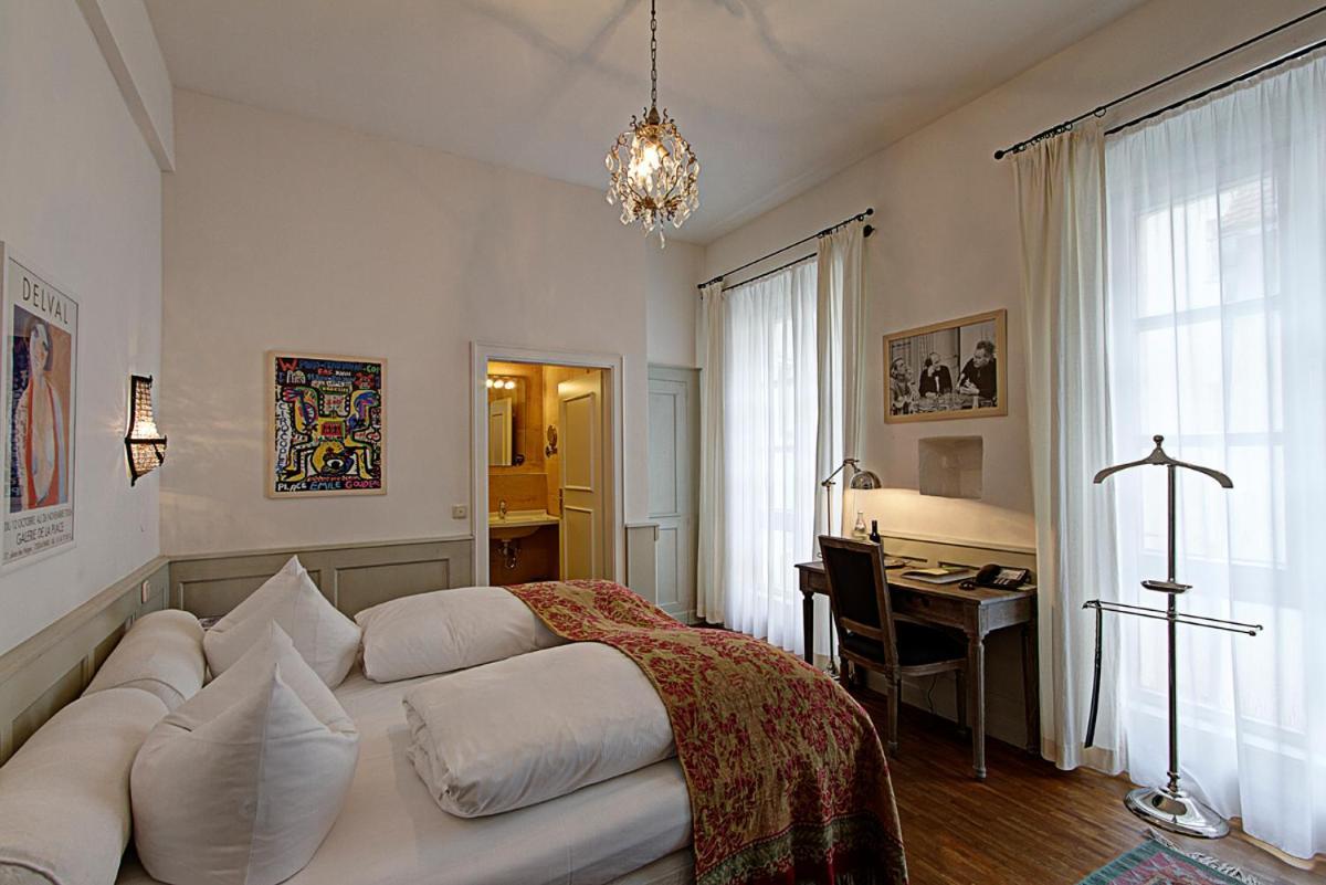 Hotel Orphee - Grosses Haus レーゲンスブルク エクステリア 写真